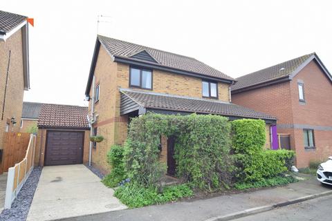 4 bedroom detached house for sale, Havering Close, Clacton-on-Sea