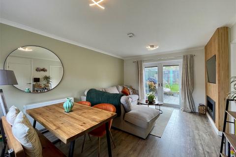 2 bedroom end of terrace house for sale, Dunn Crescent, Kintbury RG17