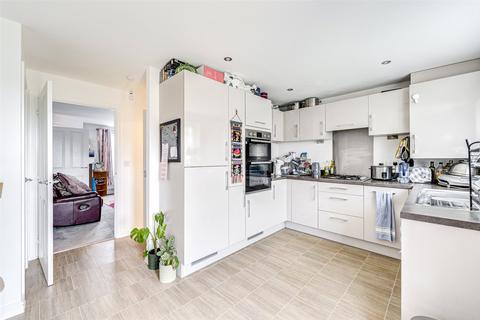 3 bedroom semi-detached house for sale, Cherwell Road, Worthing, West Sussex, BN13
