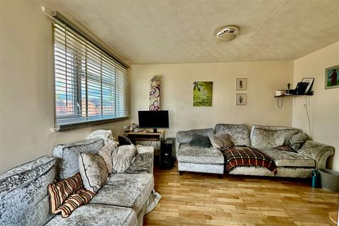 1 bedroom flat for sale, Goodrich Close, Hull HU2