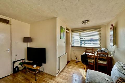 1 bedroom flat for sale, Goodrich Close, Hull HU2