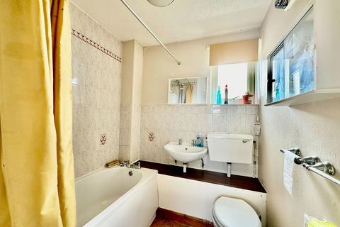 85 Goodrich Close, Hull, HU2 0BG