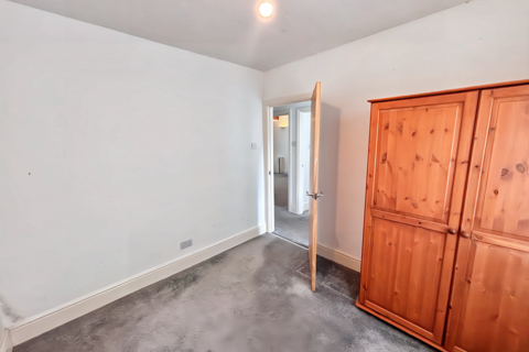 2 bedroom flat to rent, Angerton Gardens, Newcastle upon Tyne NE5