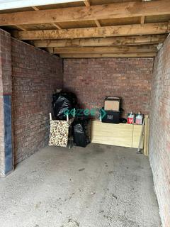 Garage to rent, Richmond Court, Thornhill Road