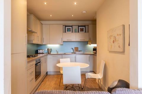 3 bedroom flat to rent, 3013L – Marchmont Crescent, Edinburgh, EH9 1HL