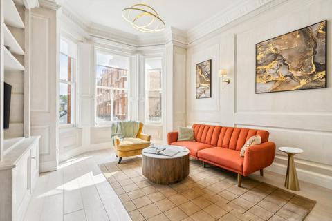 3 bedroom flat to rent, Rosary Gardens, South Kensington, London, SW7