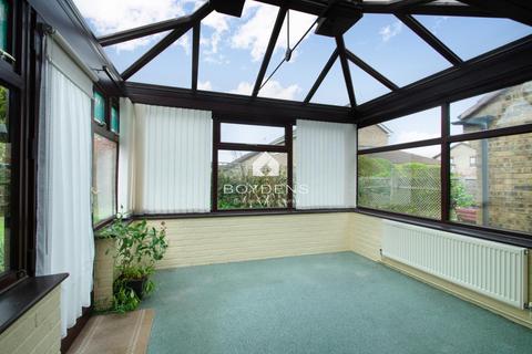 3 bedroom bungalow for sale, Wimborne Gardens, Frinton-On-Sea CO13