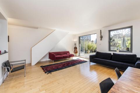 3 bedroom apartment for sale, Gallery Lofts, London SE1