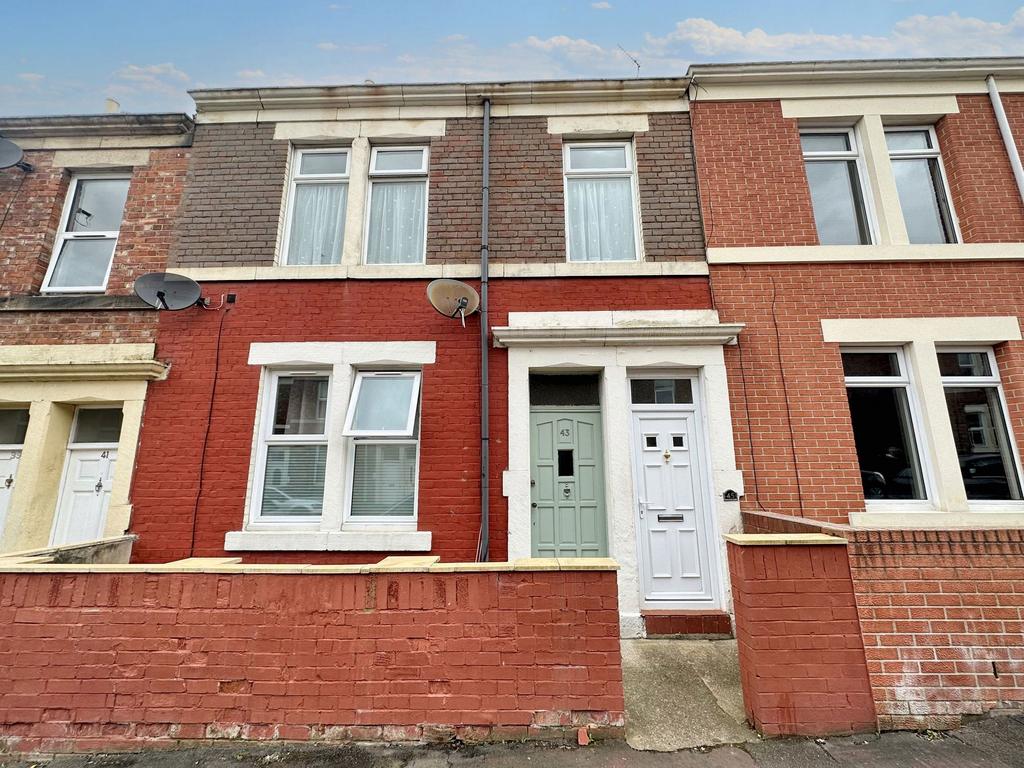 Raby Street, Gateshead, Deckham, NE8 4AG 2 bed ground floor flat for ...
