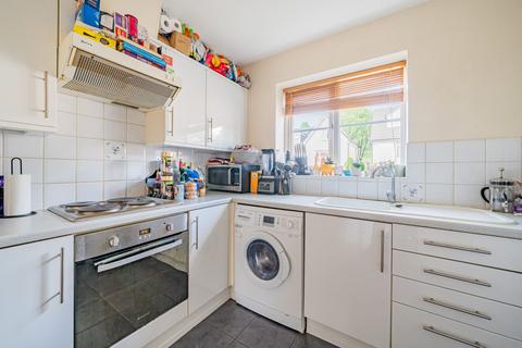 2 bedroom apartment for sale, Queens Acre, Queens Road, High Wycombe