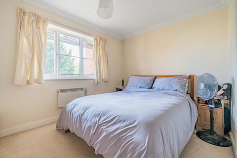 2 bedroom apartment for sale, Queens Acre, Queens Road, High Wycombe