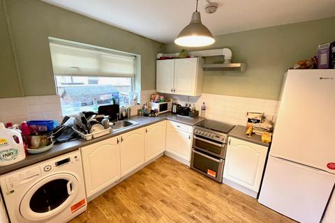 3 bedroom end of terrace house to rent, Leopold Road, Kensington, Liverpool