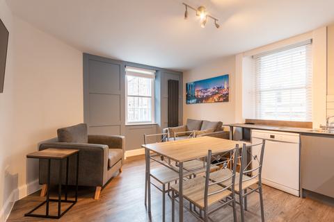 3 bedroom flat to rent, 47P – Buccleuch Street, Edinburgh, EH8 9NH