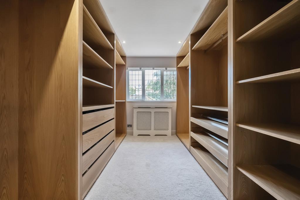 Walk In Wardrobe