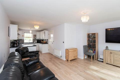 3 bedroom townhouse for sale, Lambrell Avenue, Sheffield S26