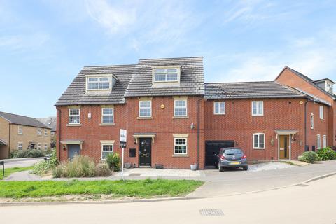 3 bedroom townhouse for sale, Lambrell Avenue, Sheffield S26