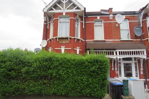 3 bedroom flat to rent, Fff, Temple Road, Cricklewood, NW2