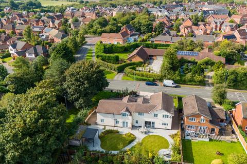 6 bedroom detached house for sale, Upton Lane, Farnworth, Widnes