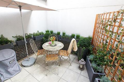 1 bedroom flat to rent, Zachary Court, Montaigne Close, Westminster, London, SW1P.