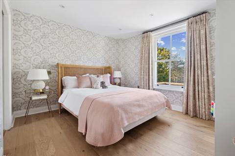 4 bedroom terraced house to rent, Belgrave Gardens, London, NW8