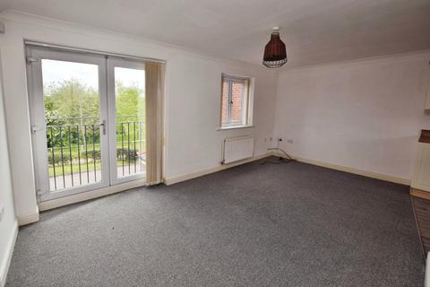 2 bedroom flat for sale, Braken Road, West Timperley, Altrincham, Greater Manchester, WA14
