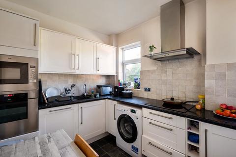 25 Constantine Avenue, York, YO10 3SY
