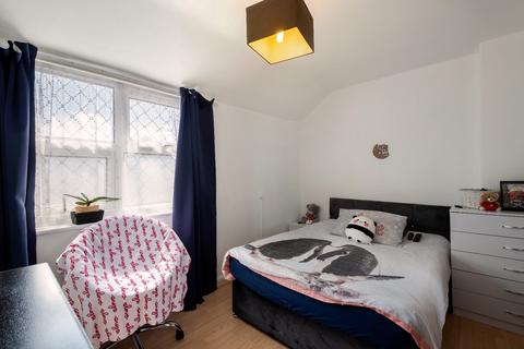 25 Constantine Avenue, York, YO10 3SY