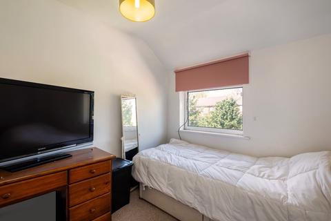 25 Constantine Avenue, York, YO10 3SY