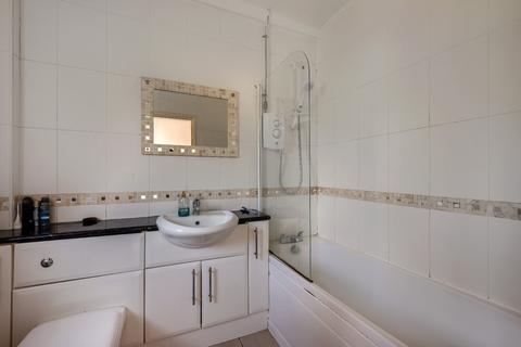 25 Constantine Avenue, York, YO10 3SY