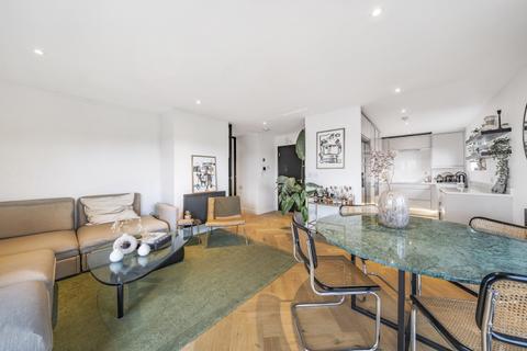 2 bedroom apartment to rent, New Cross Road London SE14