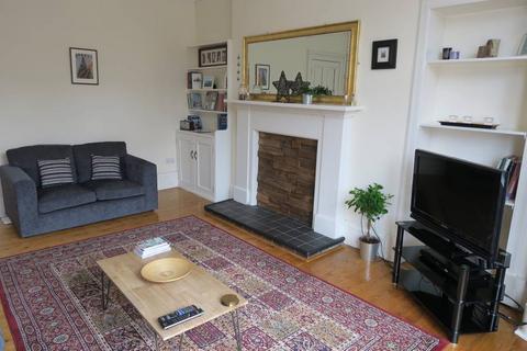 3 bedroom flat to rent, Elm Row, Leith Walk, Edinburgh, EH7