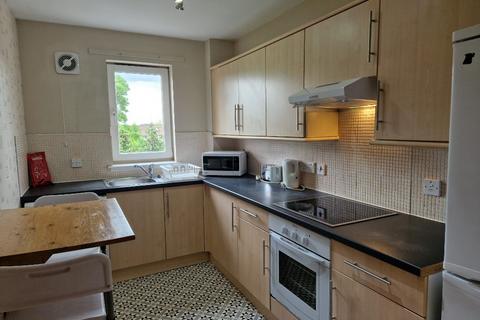 2 bedroom flat to rent, Westburn Middlefield, Wester Hailes, Edinburgh, EH14