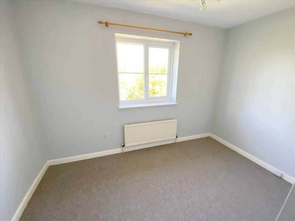 Bedroom 4: