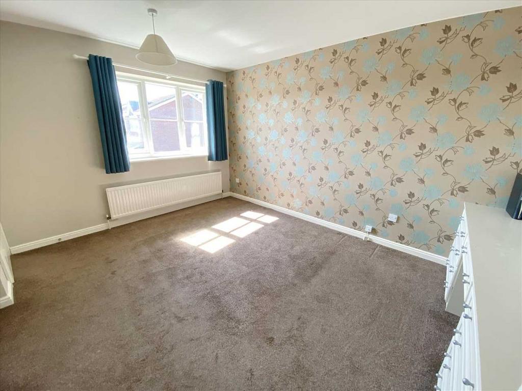 Bedroom 1: