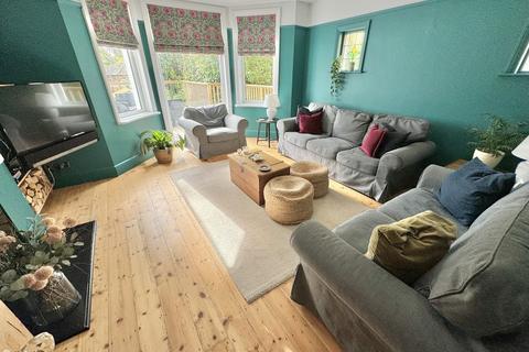 124 Alder Road, Poole, BH12 4AB