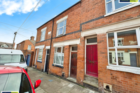 4 bedroom terraced house for sale, Shelley Street, Knighton Fields, Leicester