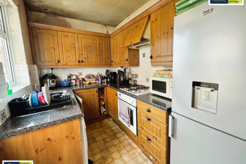4 bedroom terraced house for sale, Shelley Street, Knighton Fields, Leicester