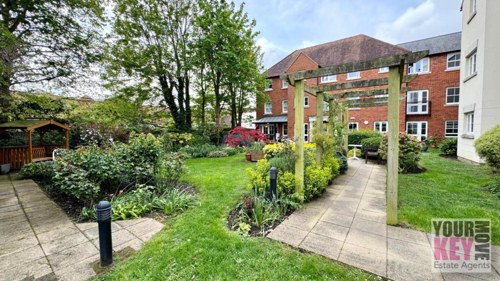 Abbots Lodge, Roper Road, Canterbury... 1 bed flat for sale £129,000