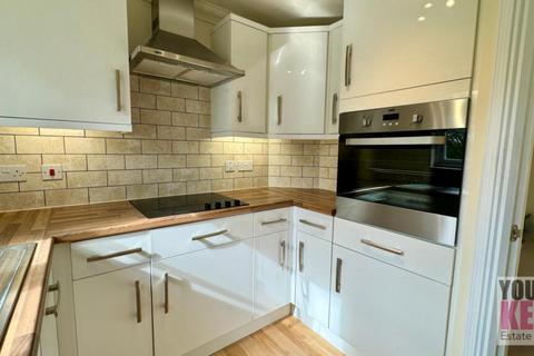 1 bedroom flat for sale, Abbots Lodge, Roper Road, Canterbury, Kent CT2 8FD