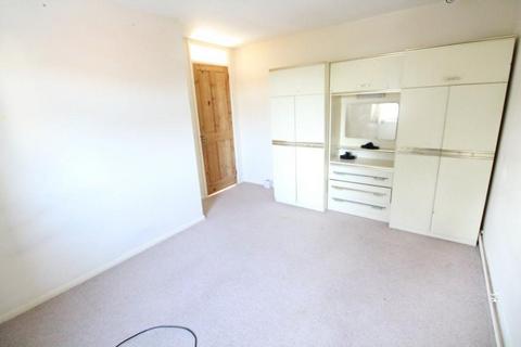 3 bedroom semi-detached house for sale, Luton LU2