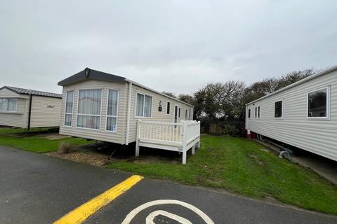 3 bedroom static caravan for sale, Pakefield Holiday Park