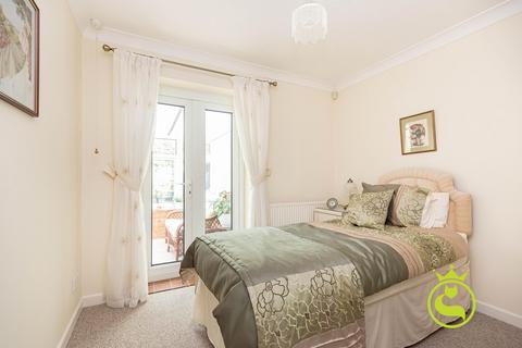2 bedroom detached bungalow for sale, Poole, Poole BH14