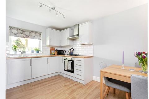 Flat B, 23 Clark Street, London, E1 3EU