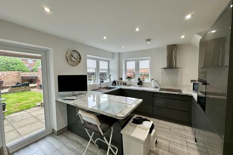 3 bedroom semi-detached house for sale, Fern Close, Eastbourne, East Sussex, BN23