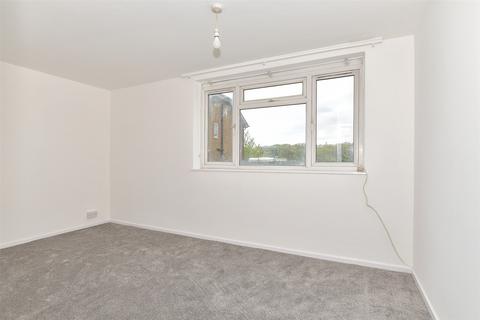 2 bedroom ground floor flat for sale, Lodge Hill Lane, Chattenden, Rochester, Kent
