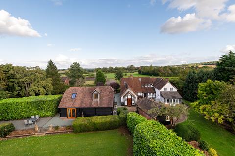 5 bedroom detached house for sale, Mill Lane Radford, Worcestershire, WR7 4LP