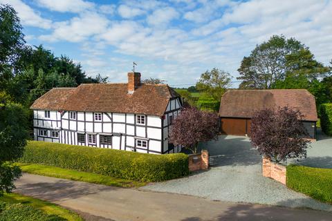 5 bedroom detached house for sale, Mill Lane Radford, Worcestershire, WR7 4LP