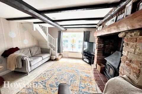 3 bedroom end of terrace house for sale, Beccles Road, Fritton