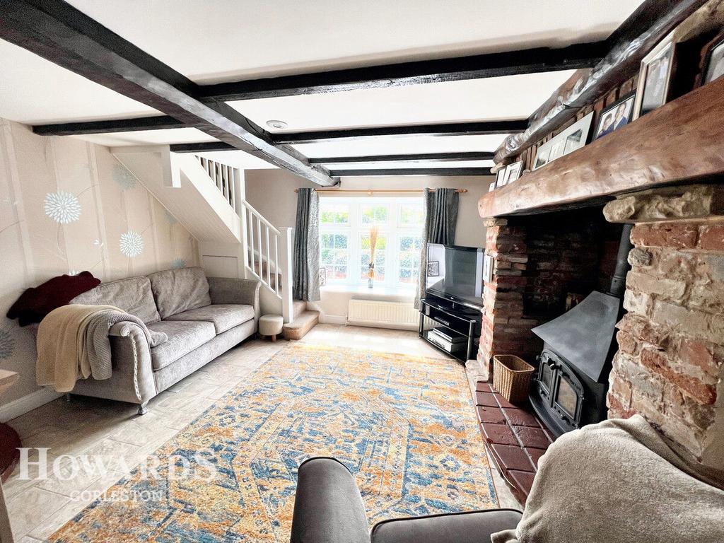 Beccles Road, Fritton 3 bed end of terrace house for sale £290,000