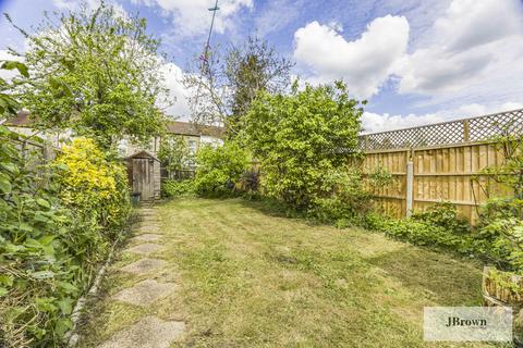 11 Killearn Road, Catford, London, SE6 1BN